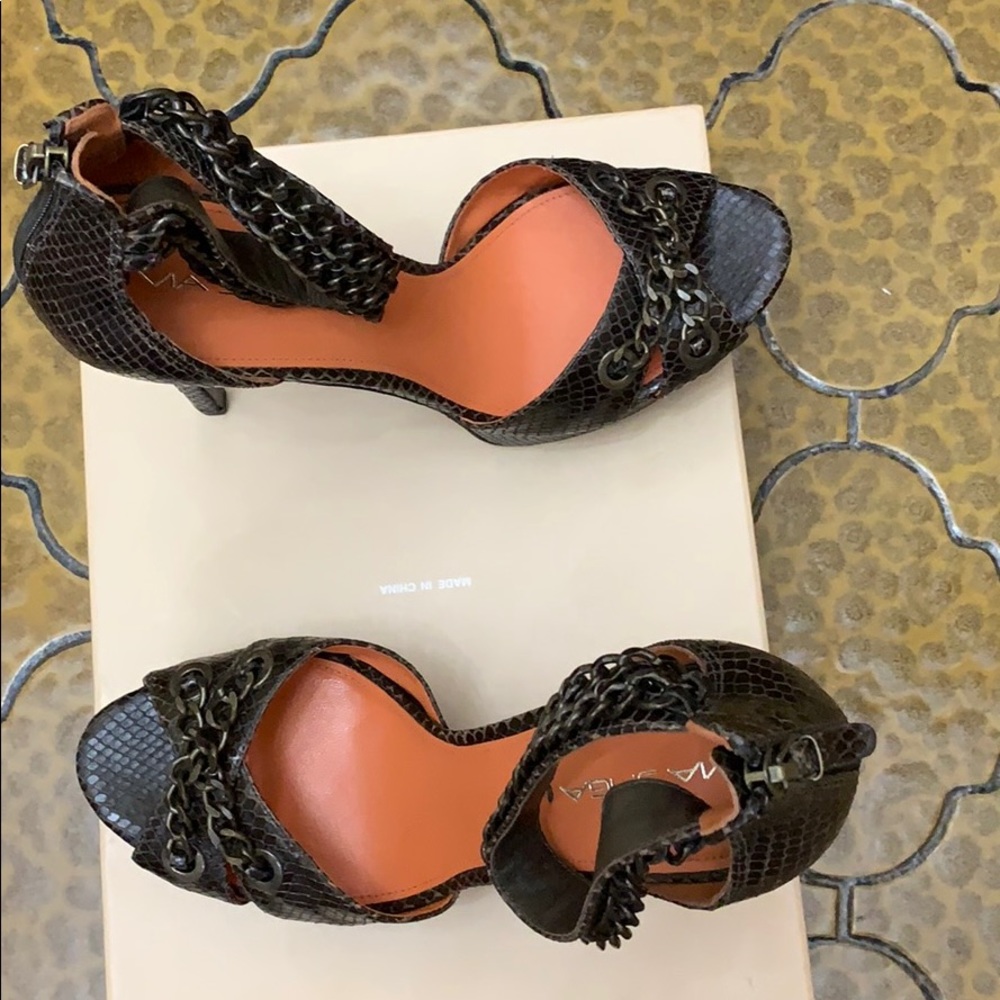 Women’s heels